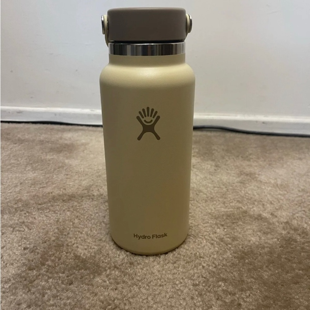 Hydro Flask 32oz - BEECH SPECIAL EDITION Whole Foods EXCLUSIVE -